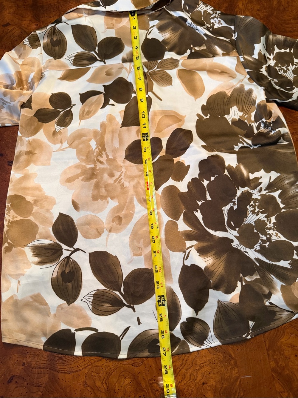 Cupcakes and Cashmere Brown and Cream Floral Silky Blouse Size M - Picture 8 of 8